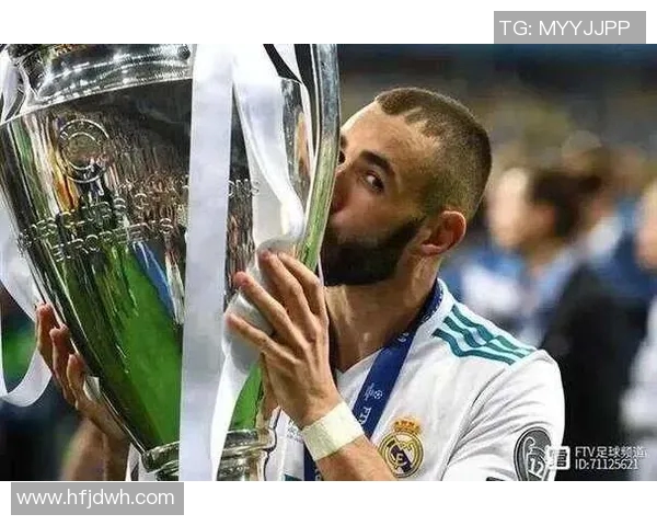 本泽马的传奇之路如何重塑现代足球的战术与风格 本泽马的传奇之路如何重塑现代足球的战术与风格